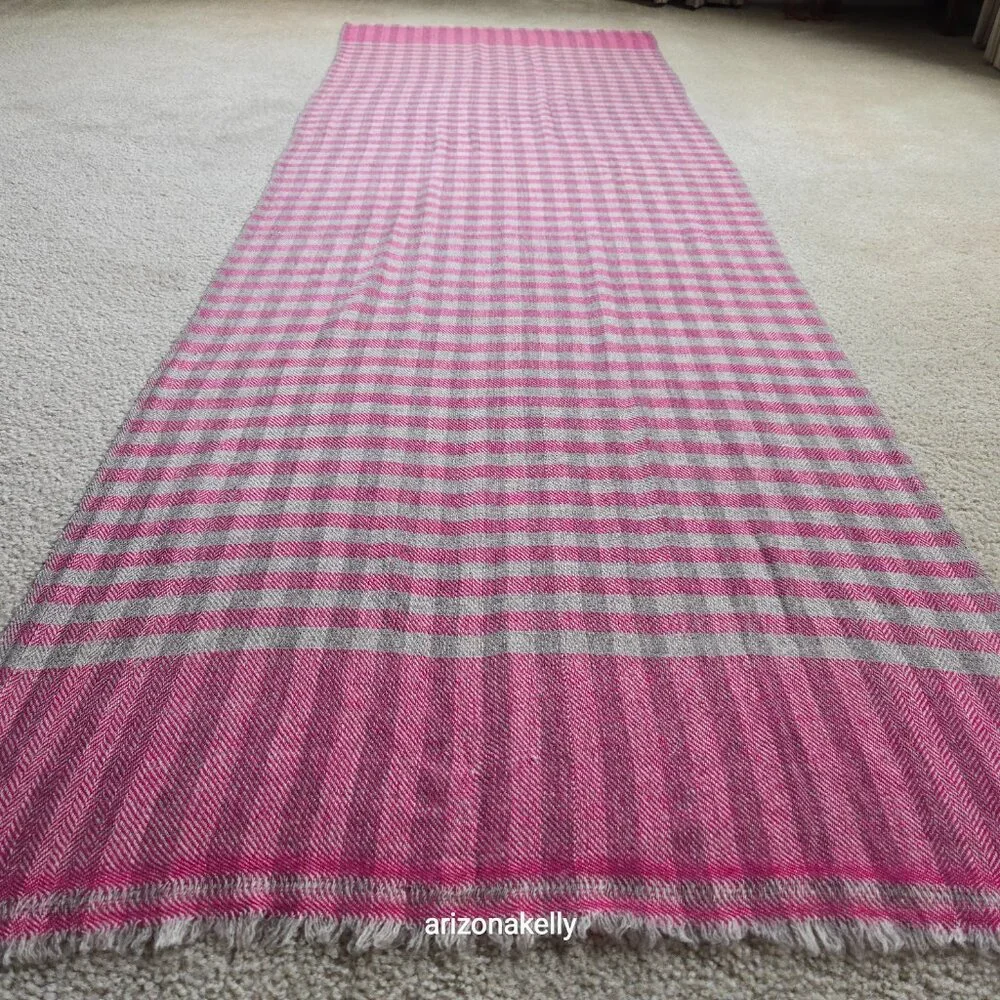 NWOT Cashmere Scarf Herringbone Pink & Grey Nepal Woven Oblong Open Weave Detail